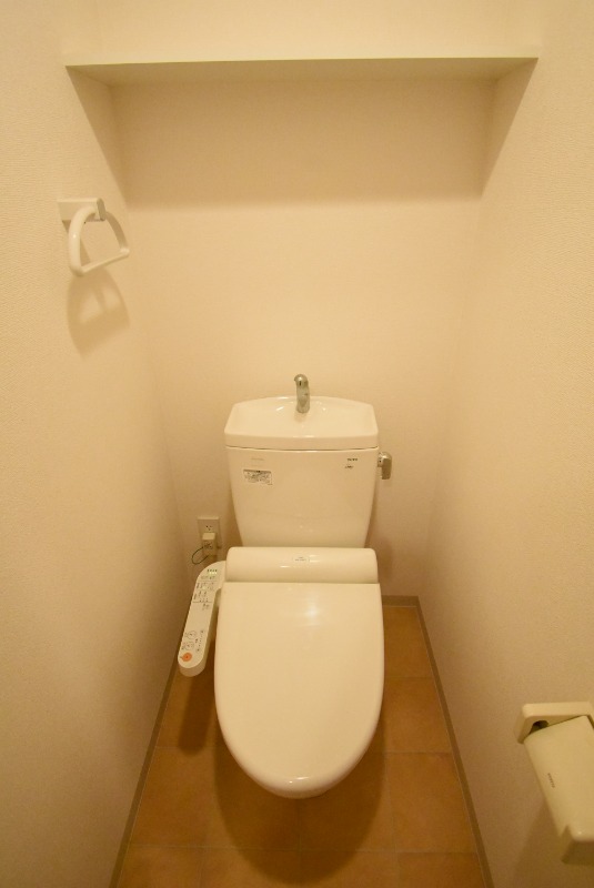 ��ʌ��������܎s��{��{���Q���ڂ̃}���V�����̃g�C��