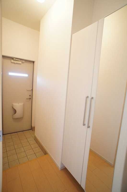 ��ʌ������s�����Q���ڂ̃A�p�[�g�̌���