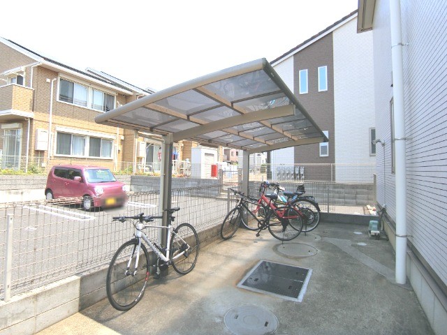 ��ʌ�����s�厚�ΐ_�̃A�p�[�g�̂��̑�