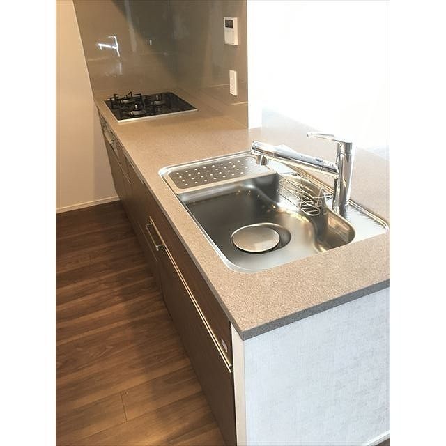 ��ʌ��������܎s�Y�a��k�Y�a�R���ڂ̃}���V�����̃L�b�`��