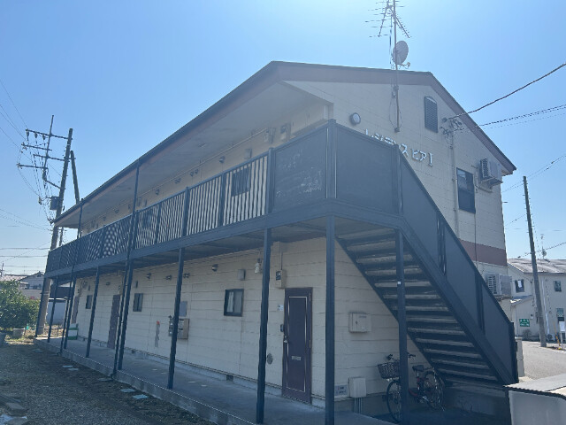 ��ʌ������s��ʖ�̃}���V�����̌����O��