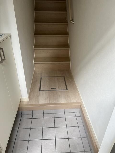 ��ʌ��������܎s��{��g�~���Q���ڂ̃A�p�[�g�̌���