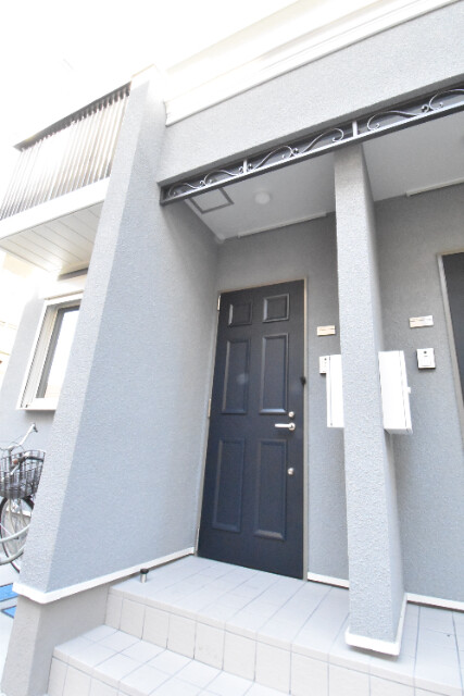 ��ʌ��������܎s��{��g�~���Q���ڂ̃A�p�[�g�̃G���g�����X