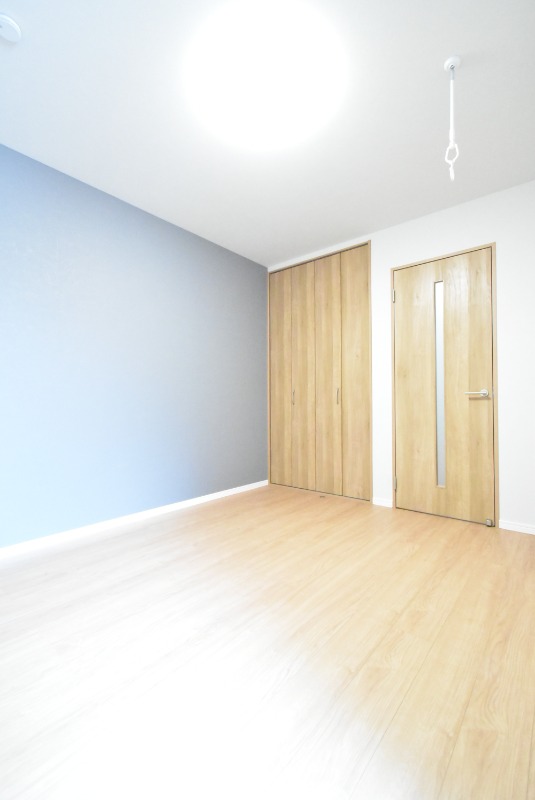 ��ʌ��z�J�s�k�z�J�Q���ڂ̃A�p�[�g�̂��̑������E�X�y�[�X