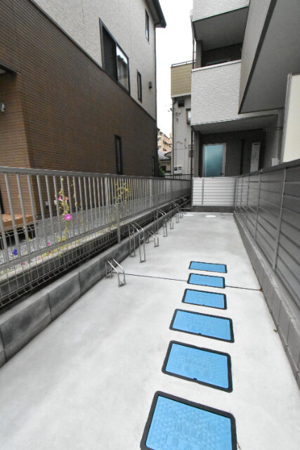 ��ʌ��z�J�s�k�z�J�Q���ڂ̃A�p�[�g�̂��̑�