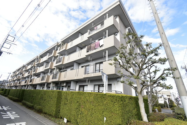 ��ʌ��������܎s������{�����R���ڂ̃}���V�����̌����O��