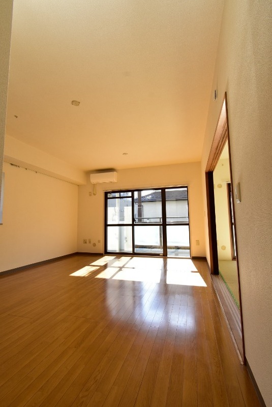 ��ʌ��������܎s������{�����R���ڂ̃}���V�����̋��ԁE���r���O