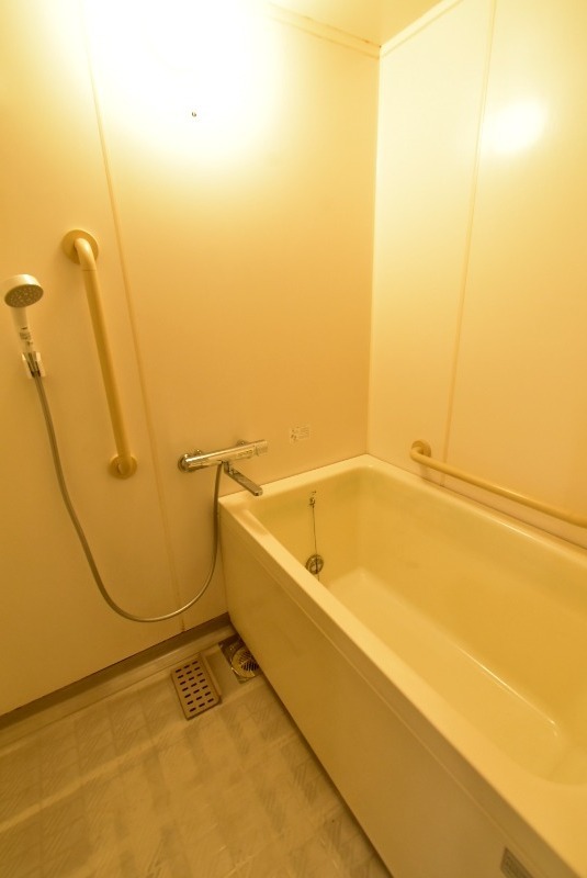 ��ʌ��������܎s������{�����R���ڂ̃}���V�����̃o�X