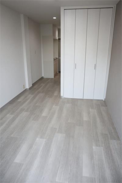 ��ʌ��z�J�s�k�z�J�R���ڂ̃}���V�����̋����E���r���O