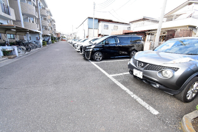 ��ʌ��������܎s������{�����R���ڂ̃}���V�����̒��ԏ�