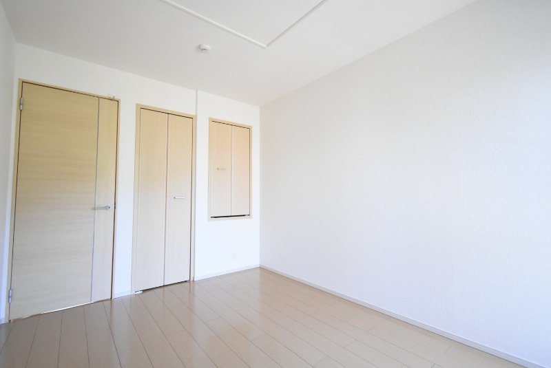 ��ʌ��k�����S�ɓޒ��厚�����̃A�p�[�g�̂��̑������E�X�y�[�X