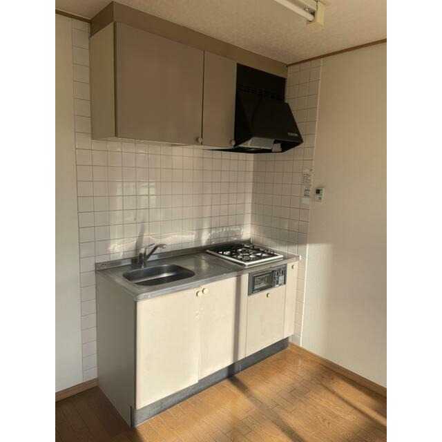 ��ʌ��������܎s��΋�{�ۂR���ڂ̃A�p�[�g�̃L�b�`��