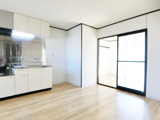 ��ʌ�����s�㒬�P���ڂ̃A�p�[�g�̋��ԁE���r���O