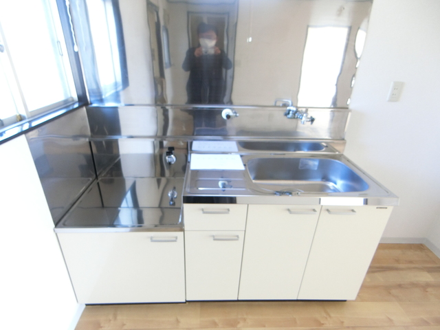 ��ʌ�����s�㒬�P���ڂ̃A�p�[�g�̃L�b�`��