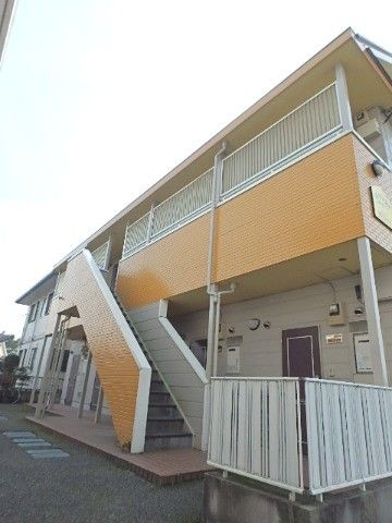 埼玉県さいたま市見沼区丸ヶ崎町40-12のアパートの建物外観