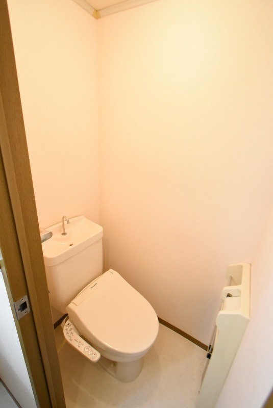 ��ʌ��������܎s�΋擌�Y�a�R���ڂ̃A�p�[�g�̃g�C��