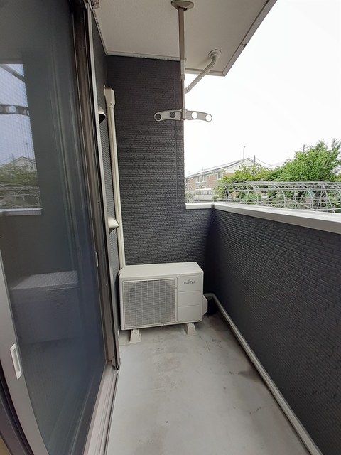 ��ʌ��������܎s����厚��v�ۗ̉Ƃ̃A�p�[�g�̃o���R�j�[