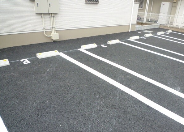 ��ʌ��������܎s����厚��v�ۗ̉Ƃ̃A�p�[�g�̒��ԏ�