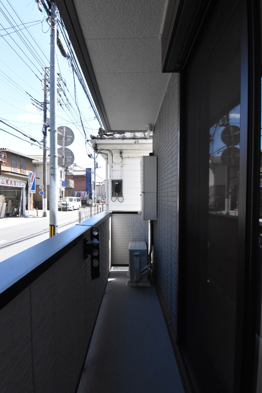 ��ʌ��z�J�s�z���J�P���ڂ̃A�p�[�g�̃o���R�j�[