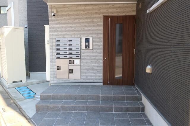 ��ʌ��z�J�s�厚��[�̃A�p�[�g�̃G���g�����X