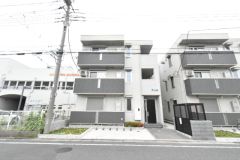 ��ʌ��������܎s�΋�����T����49-20�̃A�p�[�g�̌����O��