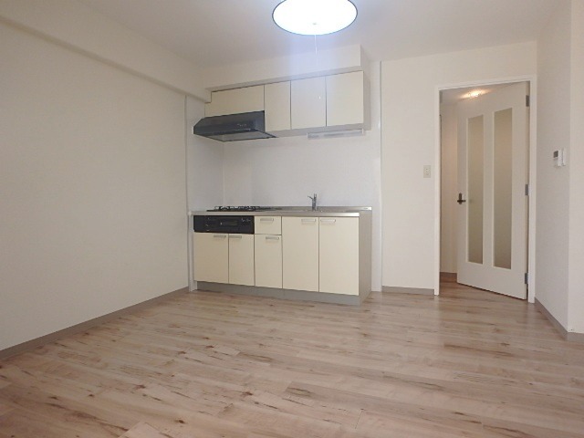 ��ʌ��������܎s��{��x�̓����P���ڂ̃}���V�����̋��ԁE���r���O