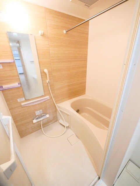 ��ʌ��z�J�s���������P���ڂ̃}���V�����̃o�X