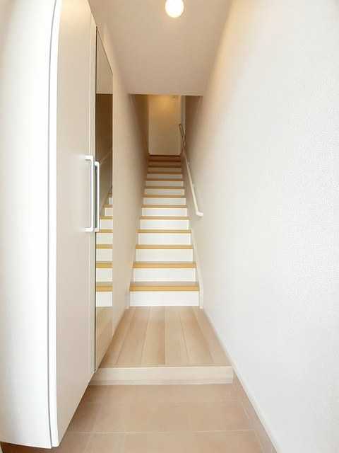 ��ʌ��@�c�s���m�؂Q���ڂ̃A�p�[�g�̌���