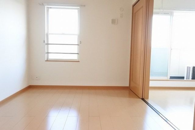 ��ʌ�����s�厚���s���̃A�p�[�g�̂��̑������E�X�y�[�X