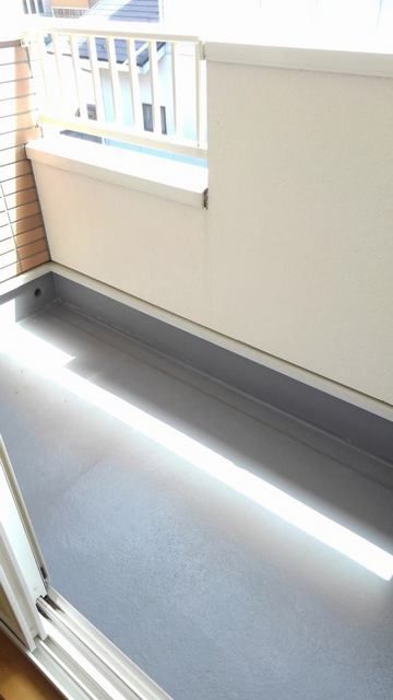 ��ʌ��������܎s��΋�{���Q���ڂ̃A�p�[�g�̃o���R�j�[