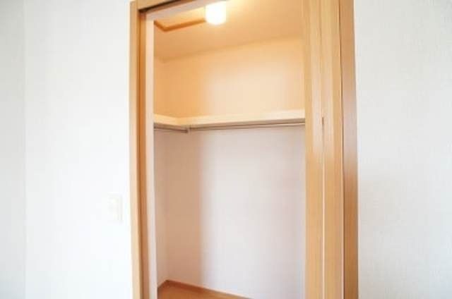 ��ʌ�����s�厚���s���̃A�p�[�g�̎��[