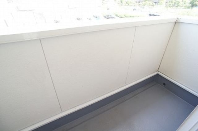 ��ʌ�����s�厚���s���̃A�p�[�g�̃o���R�j�[