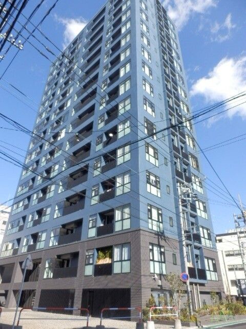 埼玉県さいたま市大宮区仲町３丁目36-1のマンションの建物外観