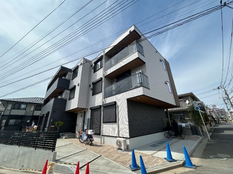 ��ʌ��������܎s����{���Q���ڂ̃}���V�����̌����O��