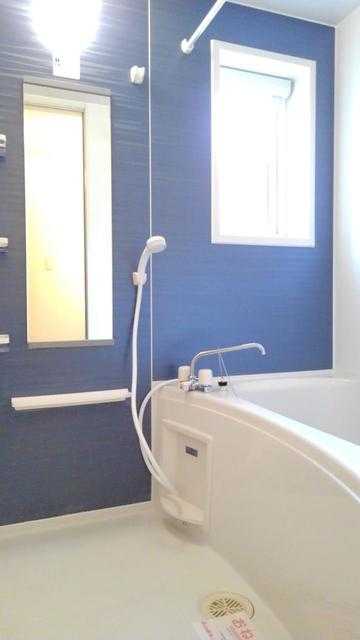 ��ʌ��������܎s��΋�{���Q���ڂ̃A�p�[�g�̃o�X