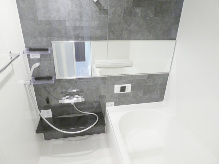 ��ʌ�����s���L�Q���ڂ̃A�p�[�g�̃o�X