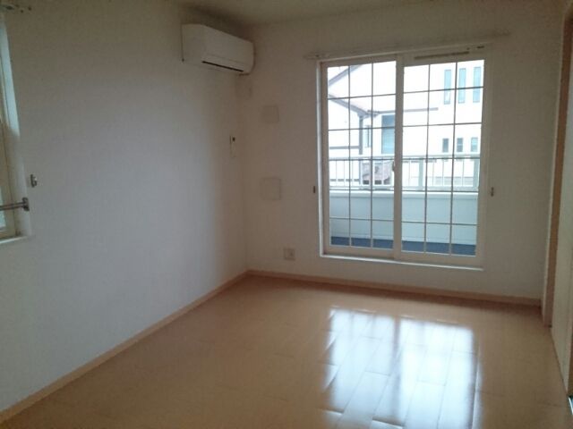 ��ʌ�����s�厚���s�����̃A�p�[�g�̋��ԁE���r���O