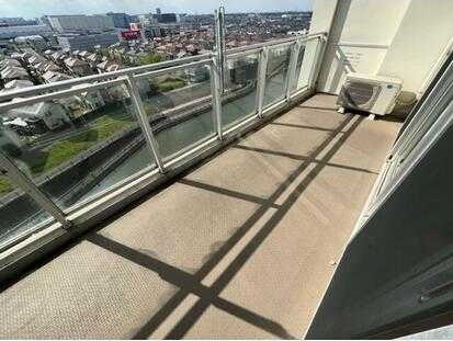 ��ʌ��z�J�s���C�N�^�E���W���ڂ̃}���V�����̃o���R�j�[