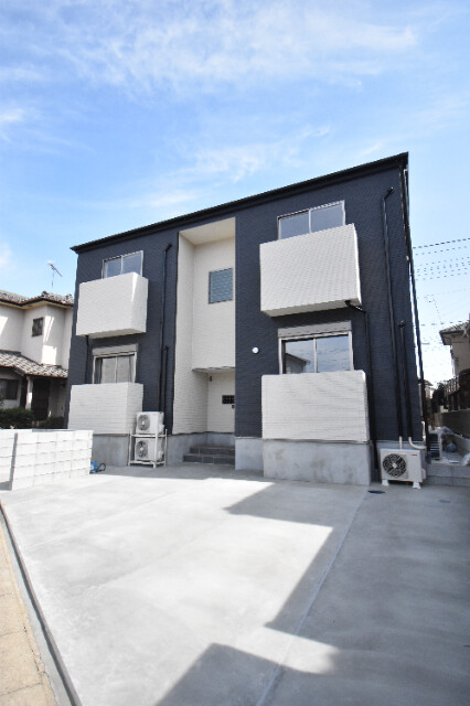 ��ʌ��������܎s����厚�w��̃A�p�[�g�̒��ԏ�