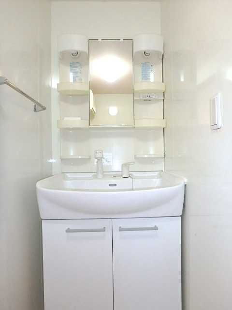 ��ʌ��������܎s�k��g�쒬�P���ڂ̃A�p�[�g�̐��ʏ�