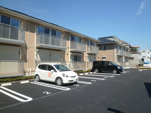 ��ʌ��������܎s�k��g�쒬�P���ڂ̃A�p�[�g�̒��ԏ�