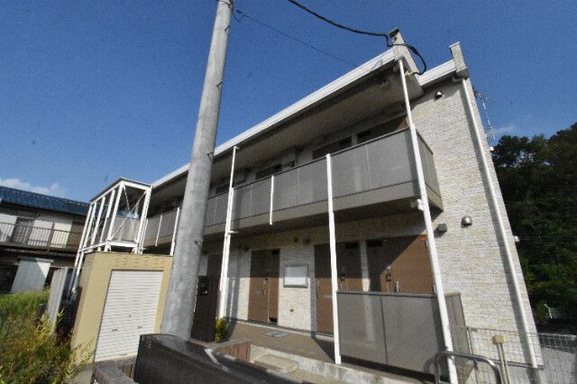 ��ʌ��������܎s��΋���q�P����23-45�̃A�p�[�g�̌����O��