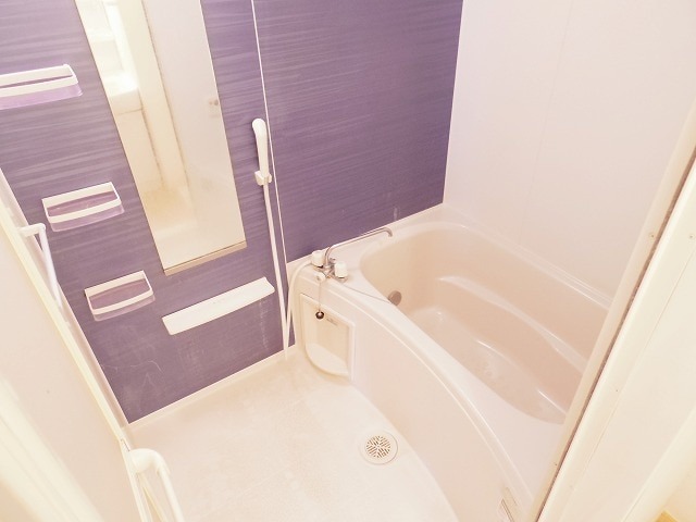 ��ʌ�����s�厚���s�̉Ƃ̃A�p�[�g�̃o�X