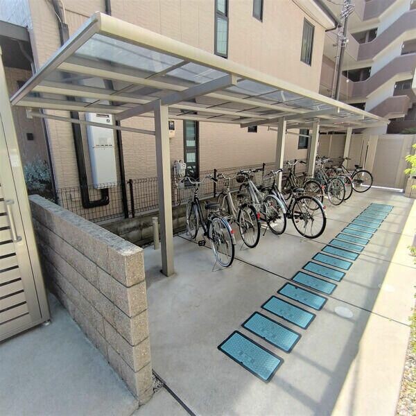 ��ʌ��������܎s�Y�a��̉ƂV���ڂ̃}���V�����̂��̑�