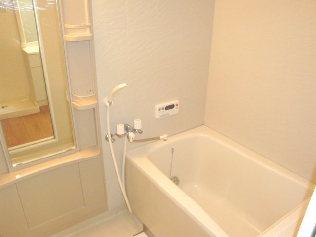 ��ʌ��������܎s��΋�厚���͂̃A�p�[�g�̃o�X