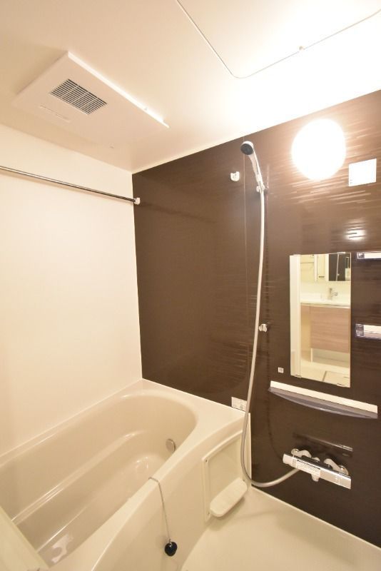 ��ʌ��������܎s��{��听���R���ڂ̃A�p�[�g�̃o�X