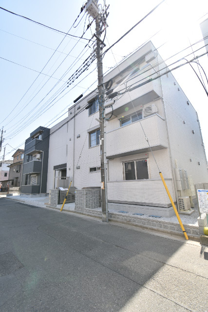 ��ʌ��������܎s��{��听���R���ڂ̃A�p�[�g�̌����O��