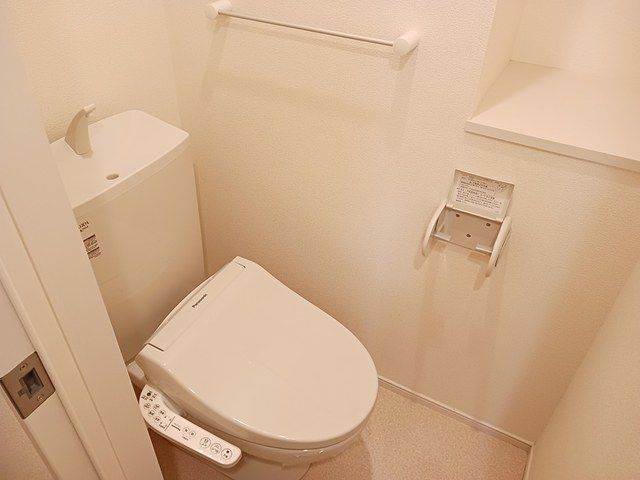 ��ʌ��t�����s���Ǔ��R���ڂ̃A�p�[�g�̃g�C��