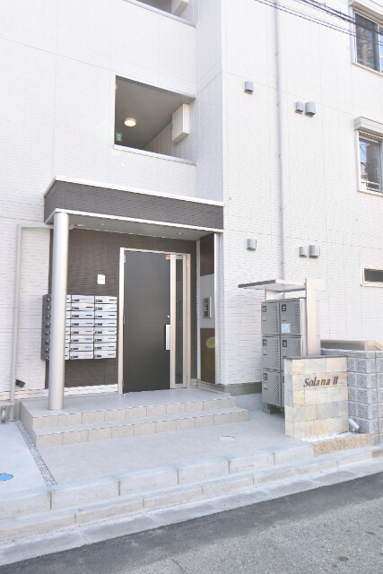 ��ʌ��������܎s��{��听���R���ڂ̃A�p�[�g�̃G���g�����X