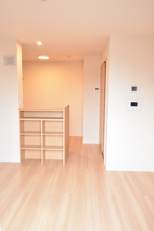 ��ʌ��������܎s���搼��{�P���ڂ̃A�p�[�g�̋��ԁE���r���O